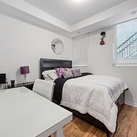 Beautiful Townhouse Near Yorkdale Mall, Wilson Subway Lejlighed Toronto Eksteriør billede