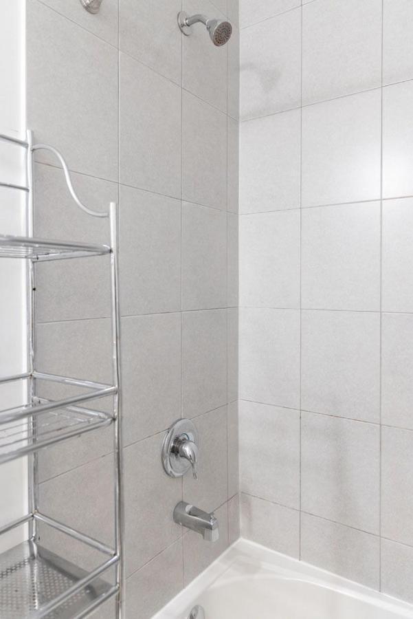 Beautiful Townhouse Near Yorkdale Mall, Wilson Subway Lejlighed Toronto Eksteriør billede