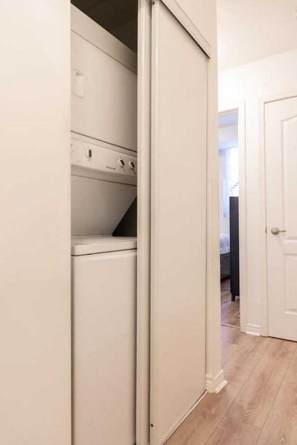 Beautiful Townhouse Near Yorkdale Mall, Wilson Subway Lejlighed Toronto Eksteriør billede