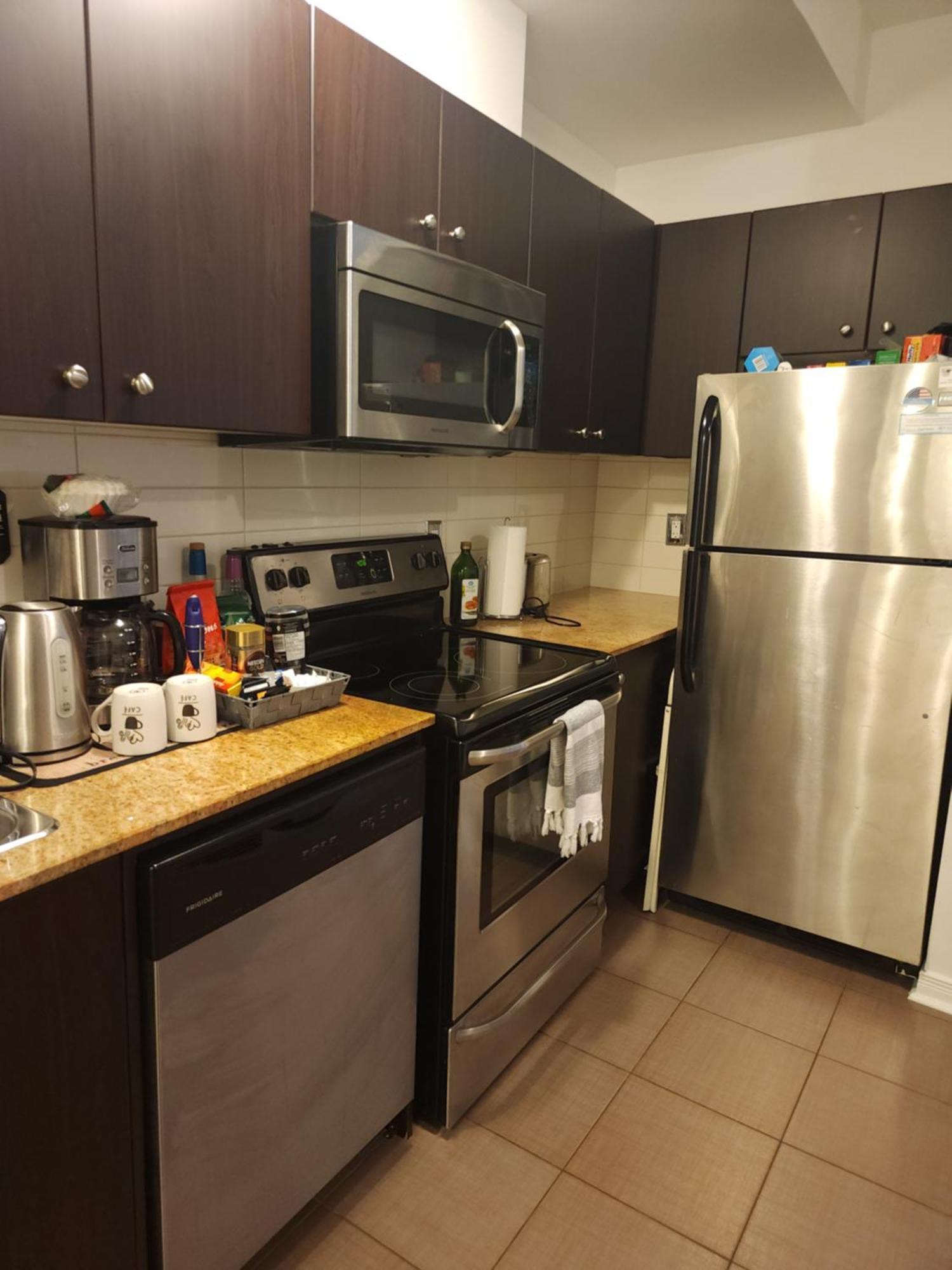 Beautiful Townhouse Near Yorkdale Mall, Wilson Subway Lejlighed Toronto Eksteriør billede