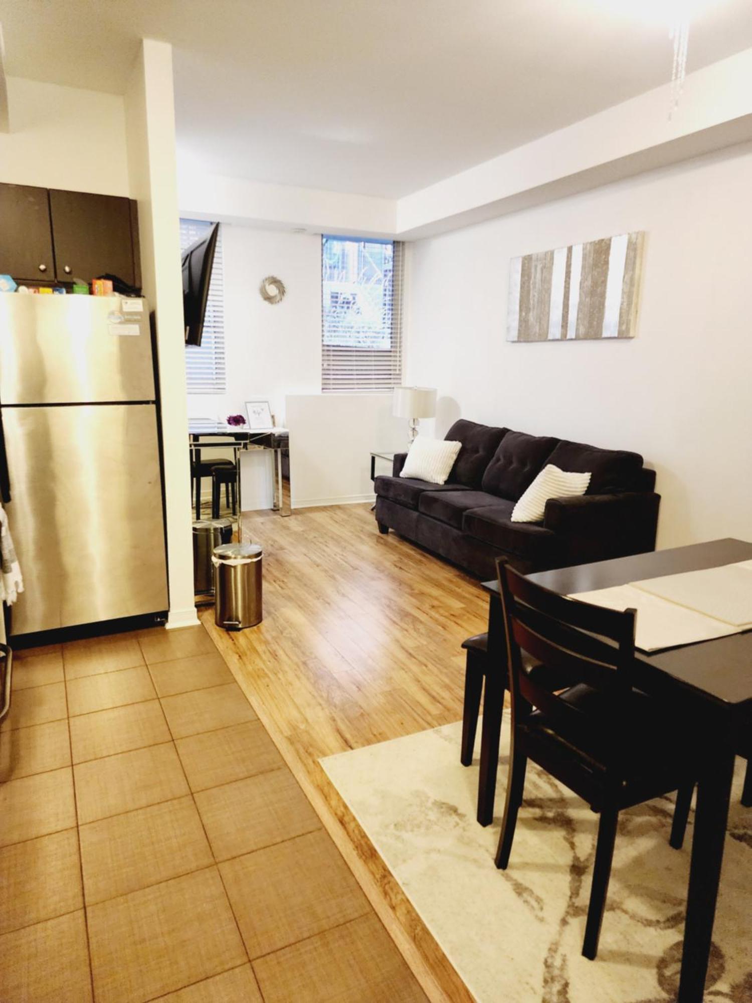 Beautiful Townhouse Near Yorkdale Mall, Wilson Subway Lejlighed Toronto Eksteriør billede