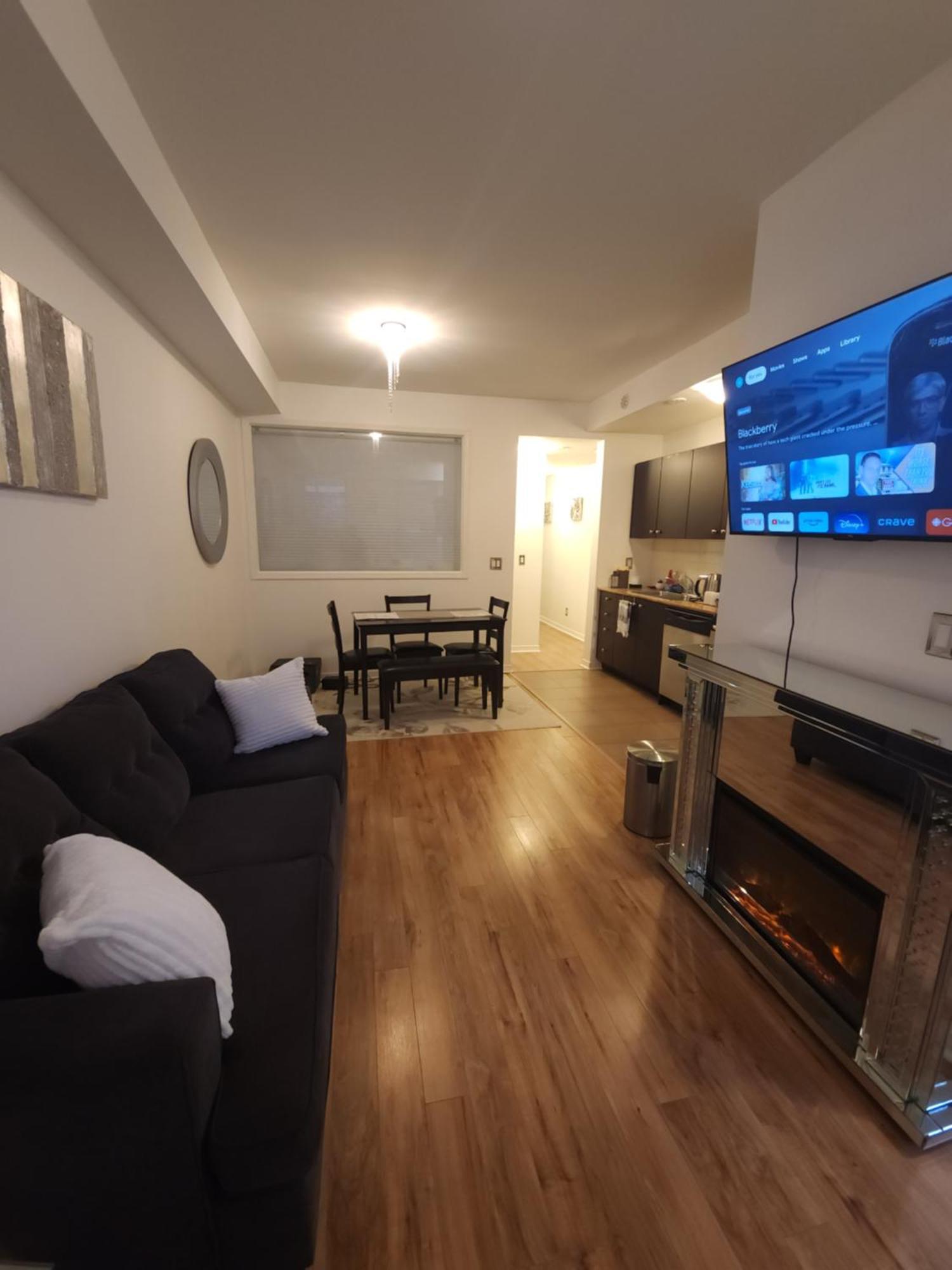 Beautiful Townhouse Near Yorkdale Mall, Wilson Subway Lejlighed Toronto Eksteriør billede