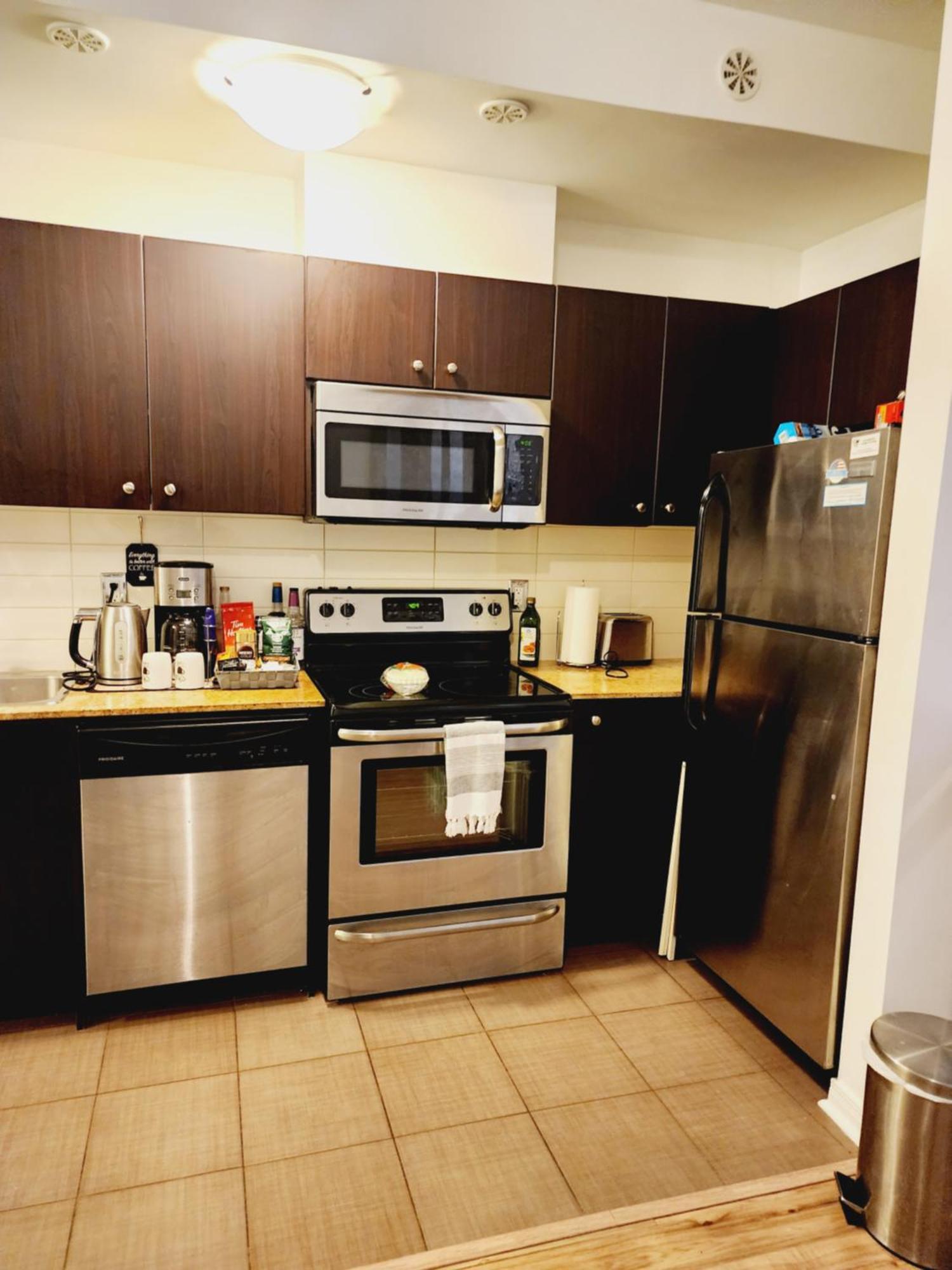 Beautiful Townhouse Near Yorkdale Mall, Wilson Subway Lejlighed Toronto Eksteriør billede