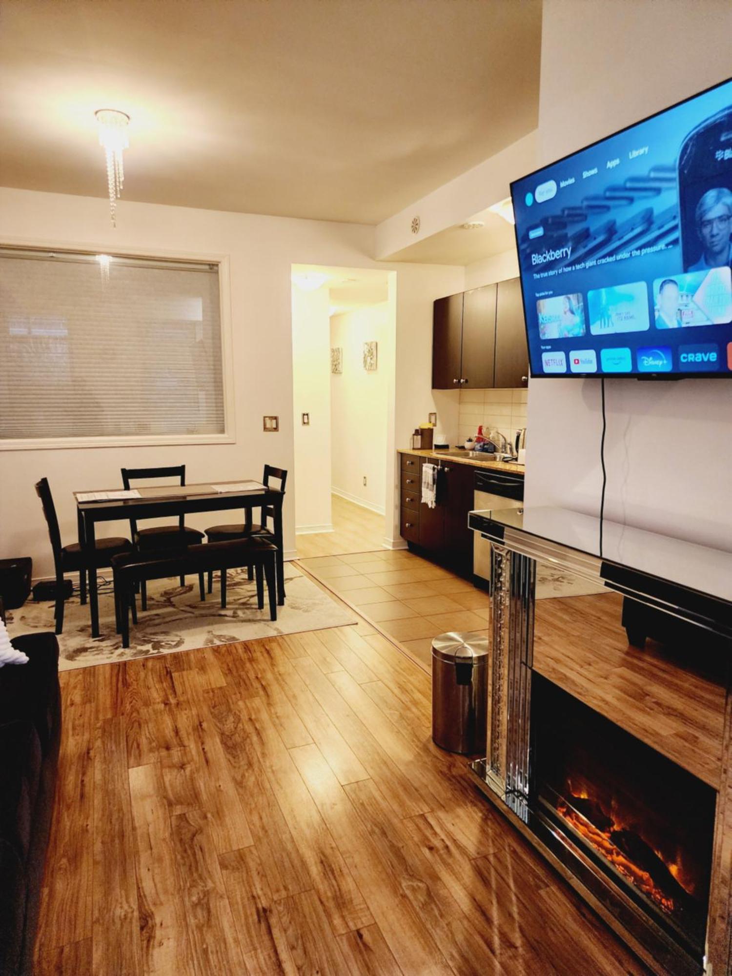 Beautiful Townhouse Near Yorkdale Mall, Wilson Subway Lejlighed Toronto Eksteriør billede